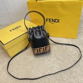Название： FENDI Mon Tresor сумка-бакет Качество： оригинал Модель：