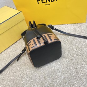 Название： FENDI Mon Tresor сумка-бакет Качество： оригинал Модель：