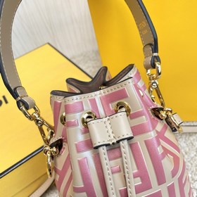Название： FENDI Mon Tresor сумка-бакет Качество： оригинал Модель：