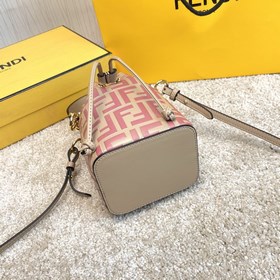 Название： FENDI Mon Tresor сумка-бакет Качество： оригинал Модель：