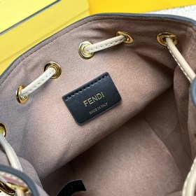 Название： FENDI Mon Tresor сумка-бакет Качество： оригинал Модель：