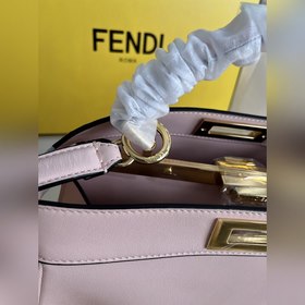 Большой розовый eekaboo ISeeU сумка Кожаная сумка Подробнее Культ