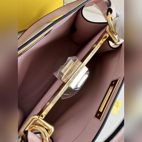 Большой розовый eekaboo ISeeU сумка Кожаная сумка Подробнее Культ