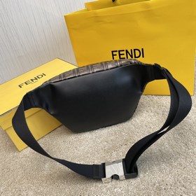 Название： Поясная сумка Fendi Качество： оригинал Модель： 8882 Цве