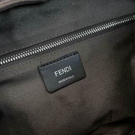Название： Поясная сумка Fendi Качество： оригинал Модель： 8882 Цве