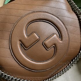 Сумка Gucci Blondie из серии Blondie в оригинальной зеленой короб