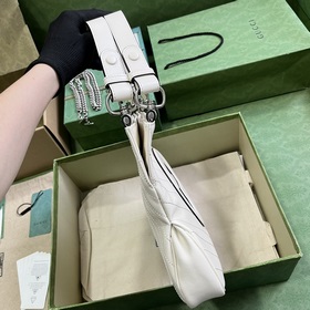 Маленькая сумка Gucci Blondie из серии Blondie в оригинальной зел