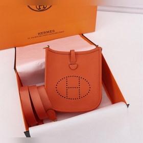 Свежий апельсин (фотография оригинального товара) Hermes Evelyn m