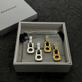 Balenciaga серьги, лаконичные и элегантные, изготовлены из высоко