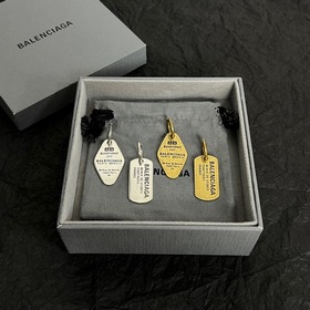 Balenciaga серьги, лаконичные и элегантные, изготовлены из высоко