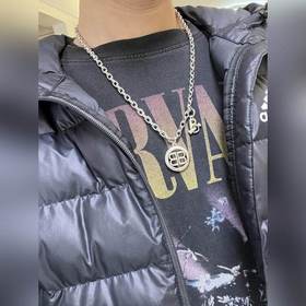 240  Оригинальный товар, новая модель. Ожерелье Balenciaga. Нов