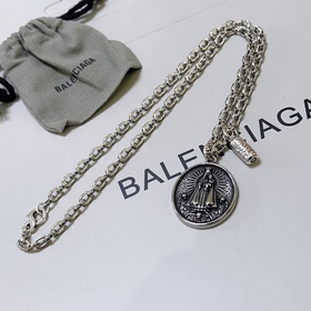 240  Оригинальный товар, новая модель. Ожерелье Balenciaga. Нов