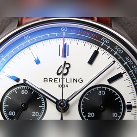 Новинка J5 BL Новый хронограф Breitling B01 серии Premier имеет о