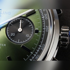 Новинка J5 BL Новый хронограф Breitling B01 серии Premier имеет о