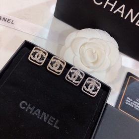 Chanel CHANEL высококачественные серьги с двойным C. Единственны