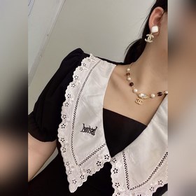 Новинка от Chanel Серьги-гвоздики, новая модель от Chanel, лучшая