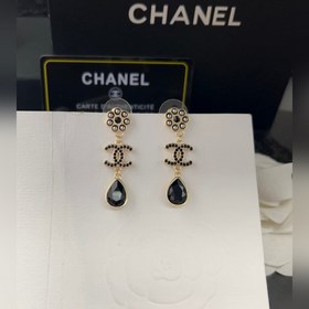 CHANEL Chanel серьги-гвоздики в новом популярном дизайне CHAN 23K