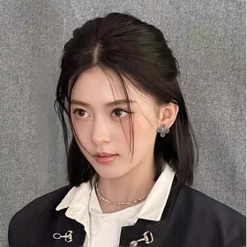 CHANEL Chanel серьги-гвоздики в новом популярном дизайне CHAN 24K