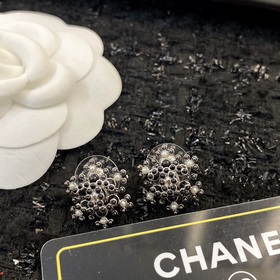Код GE299  0548735 [Chanel] Популярные серьги-гвоздики Chanel Ор