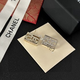 Chanel Б/у Серьги в стиле Chanel не нуждаются в представлении. Ка