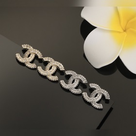 Chanel Новые серьги Chanel Оригинальный товар, идентичный ориги
