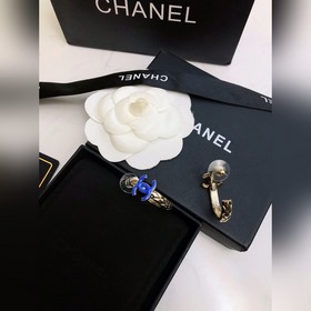 Chanel Новые серьги-крючки Chanel [Высококачественная версия] Вы