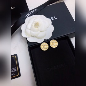 Chanel   Новые серьги Chanel Оригинальные материалы, синхрониз