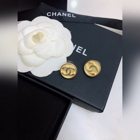 Chanel   Новые серьги Chanel Оригинальные материалы, синхрониз