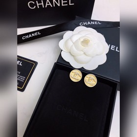 Chanel   Новые серьги Chanel Оригинальные материалы, синхрониз