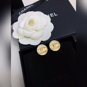 Chanel   Новые серьги Chanel Оригинальные материалы, синхрониз