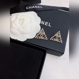 Chanel  Новейшие серьги-гвоздики [Chanel] Популярная модель, л