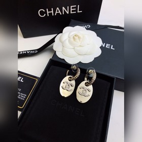 Chanel Классические серьги-гвоздики с цирконием Индивидуальные