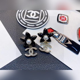 Chanel подлинные серьги с двойным логотипом. Оригинальный дизайн