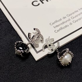 Chanel Новые серьги Chanel с бриллиантами, 24 модели, в стиле Ch