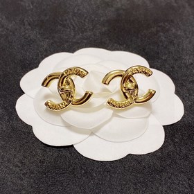 Chanel Chanel, подержанная модель, серьги с буквами «CC», красот