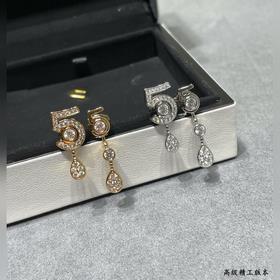 Материал V-Gold 5140196  Популярные серьги-гвоздики Chanel с циф
