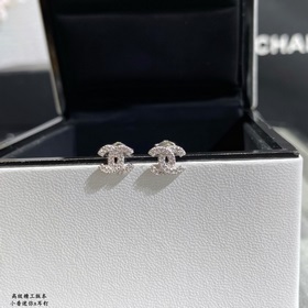 Chanel 5140070 Мини-версия 925 Chanel мини-серьги виде буквы X. К
