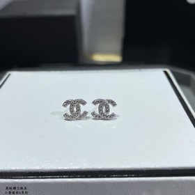 Chanel 5140070 Мини-версия 925 Chanel мини-серьги виде буквы X. К