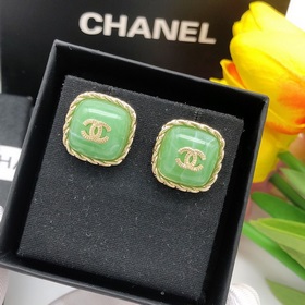 Chanel Номер XED0755 Chanel квадратные серьги с двойным C из тог
