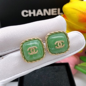 Chanel Номер XED0755 Chanel квадратные серьги с двойным C из тог
