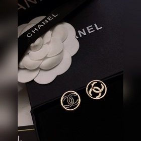 Chanel Chanel серьги-гвоздики, популярная модель, лучшая версия