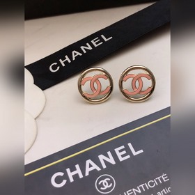 Chanel Chanel серьги-гвоздики, популярная модель, лучшая версия 