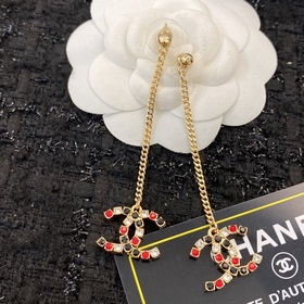 Код E249 0648915 Новые серьги Chanel в наличии Оригинальные издел