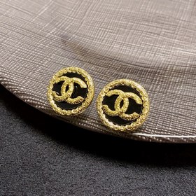 Chanel двойные C черные серьги. Эти серьги можно носить с любой о