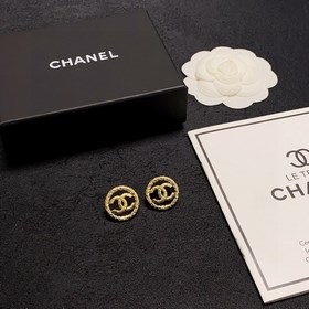 Chanel двойные C черные серьги. Эти серьги можно носить с любой о