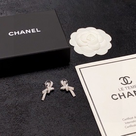 Xiao Hong Shu рекомендует новые серьги Chanel с бриллиантами в фо