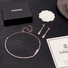 Весна-лето 2024 【Chanel】 Классические цветные серьги-гвоздики с
