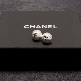 Новые модели 2024 года [Chanel] Серьги с матовой поверхностью и ж