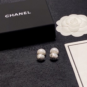 Новые модели 2024 года [Chanel] Серьги с матовой поверхностью и ж