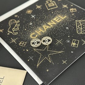 Chanel подержанные серьги с двойным C. Модели Chanel не нуждаются